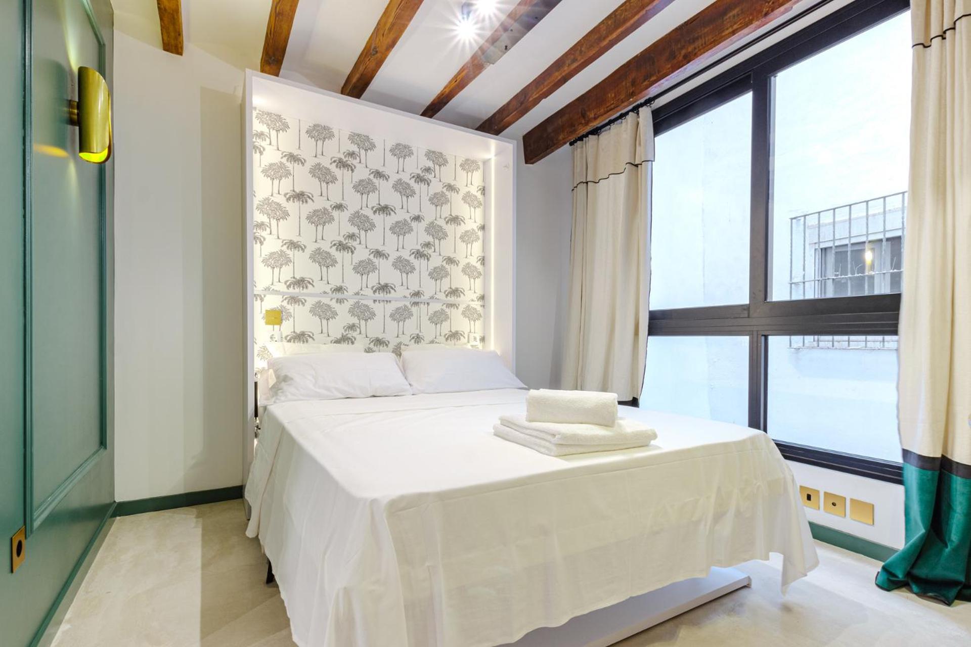 Refined And Practical Studio In Historic Center Of Alicante Eksteriør bilde