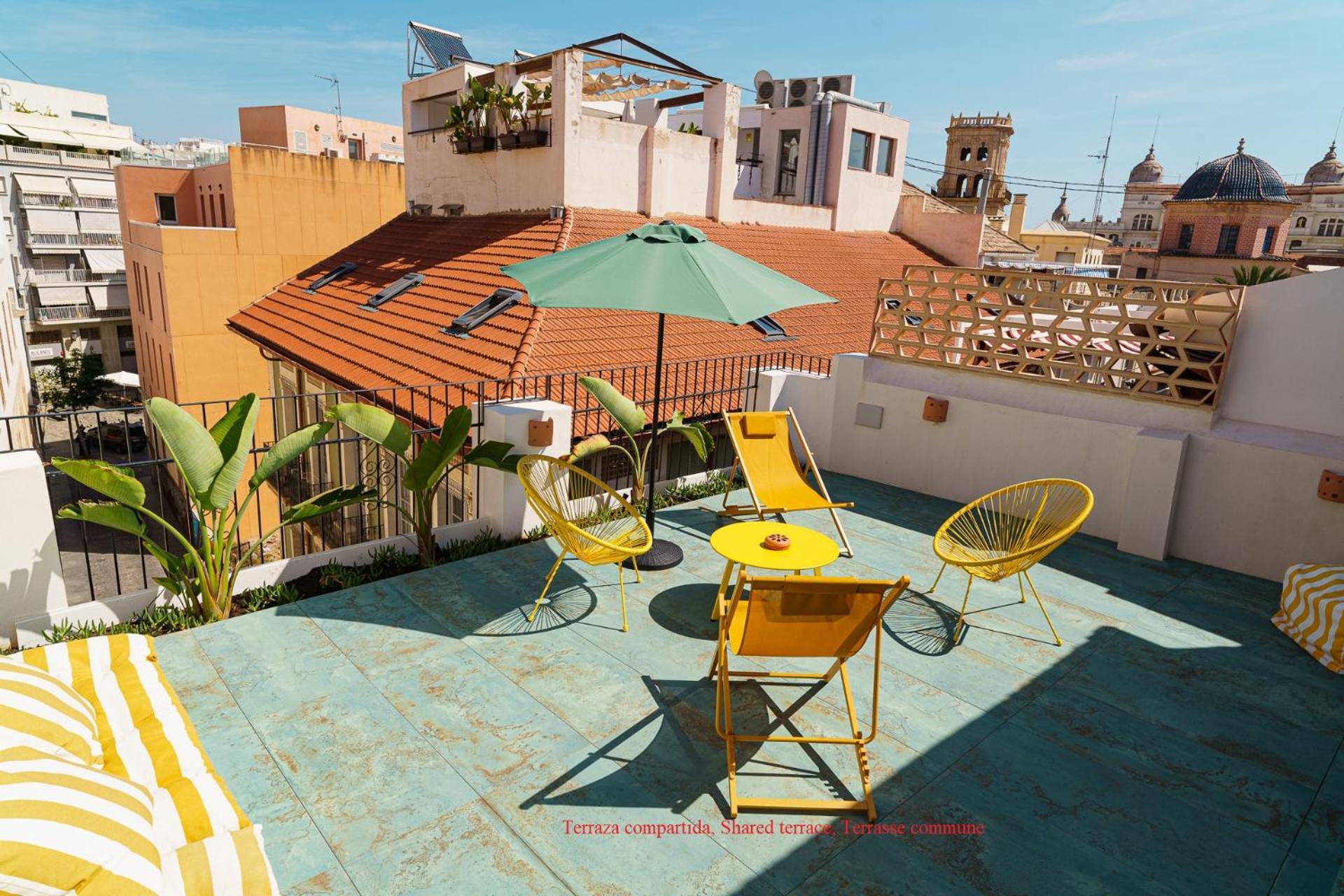 Refined And Practical Studio In Historic Center Of Alicante Eksteriør bilde