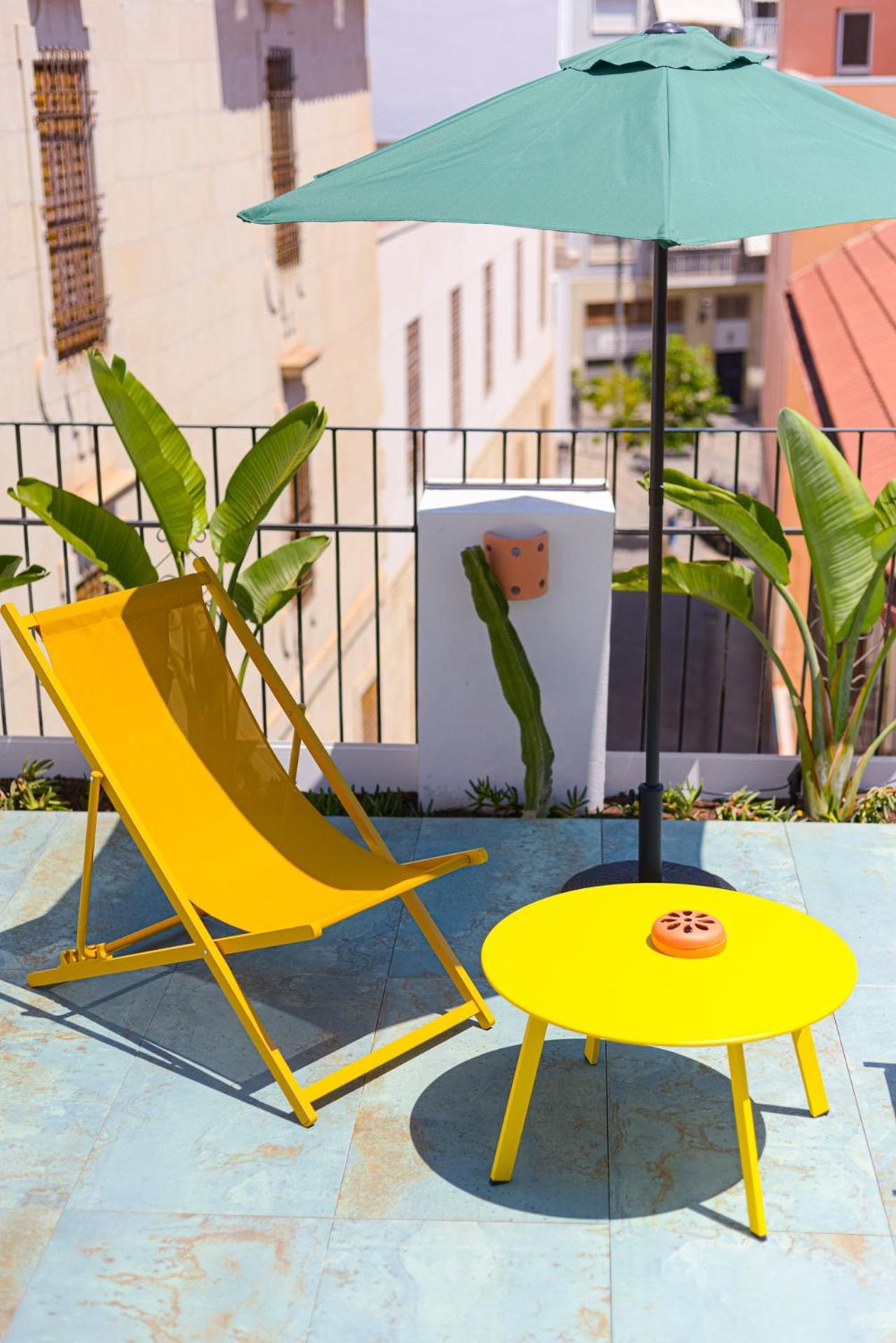 Refined And Practical Studio In Historic Center Of Alicante Eksteriør bilde